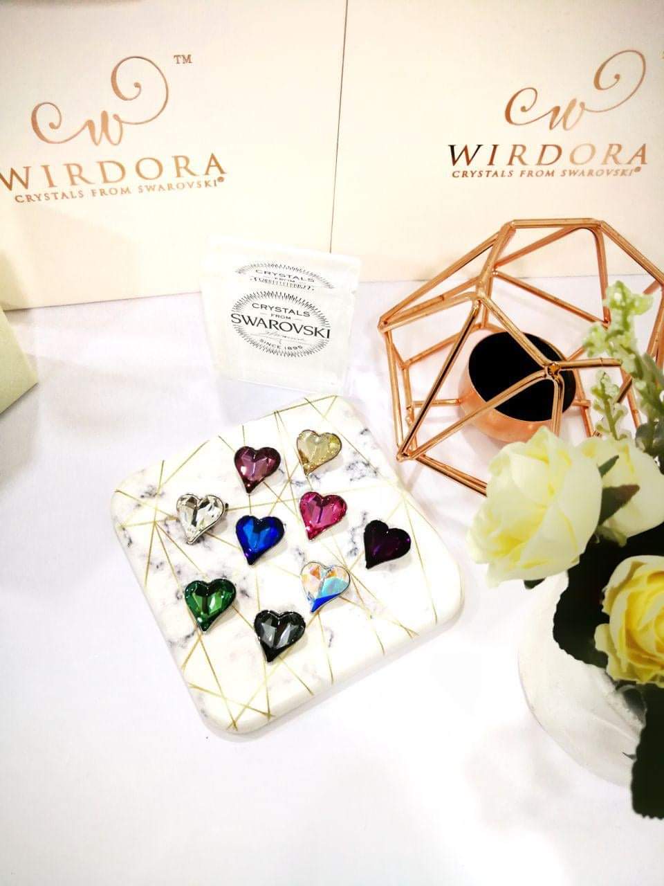 Wirdora Sweet Heart Brooch in Colors